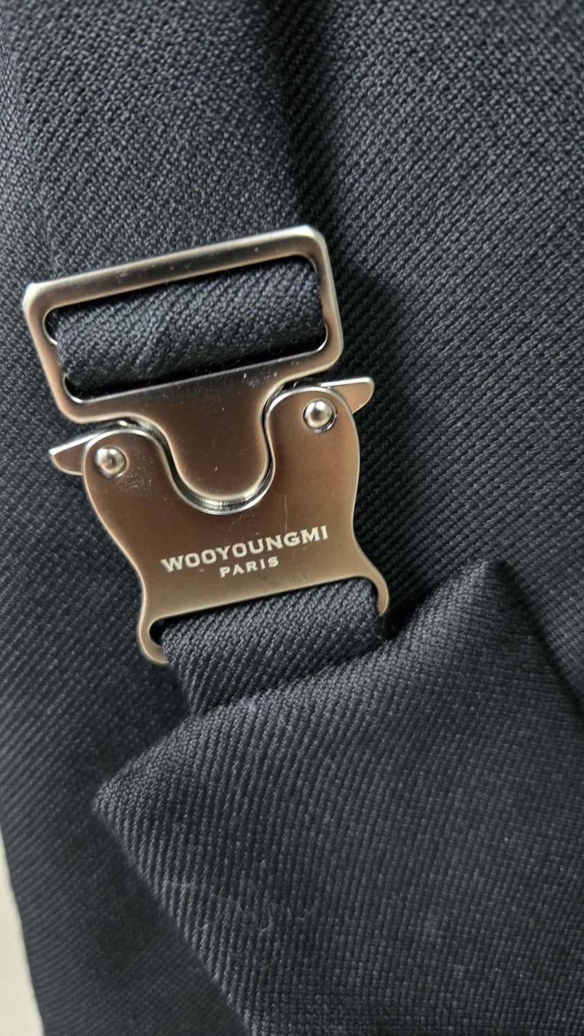 우영미 19FW 시그니쳐 버클 롱코트 상품이미지5