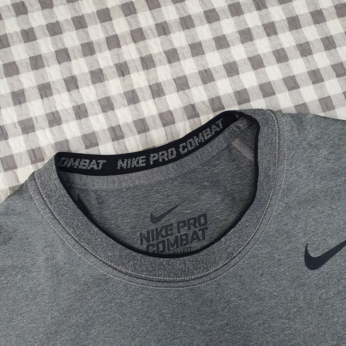 나이키 크로컴뱃 민소매 나시티 남자95 상품이미지2