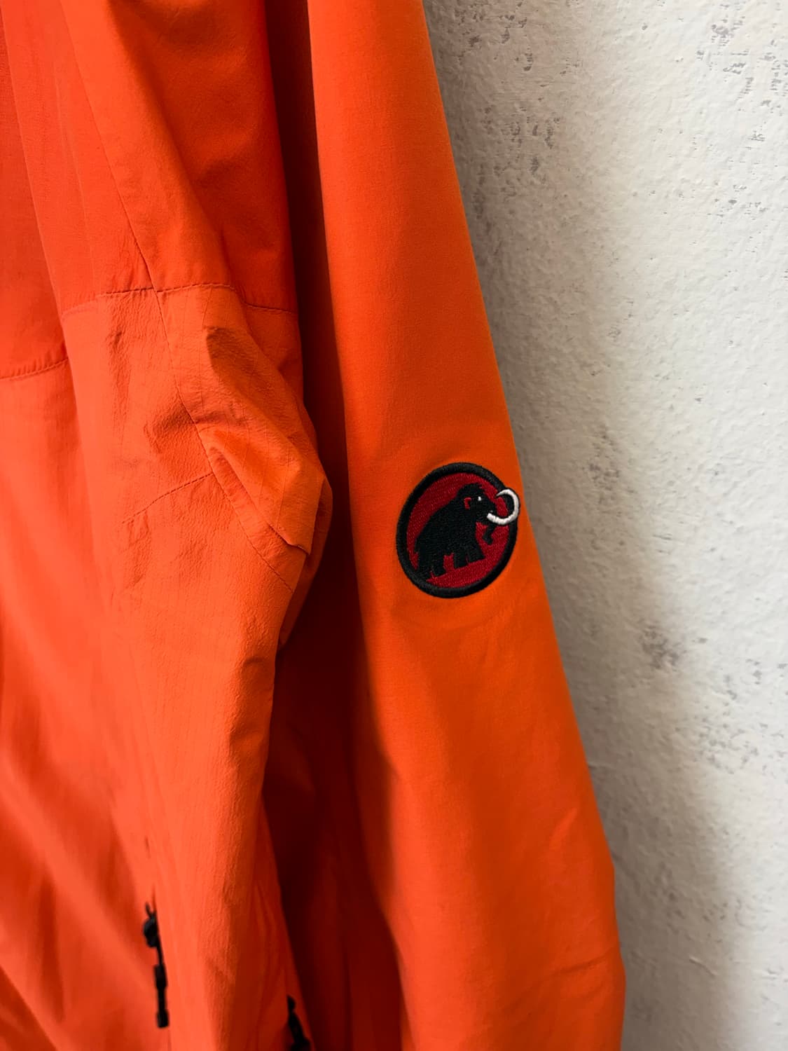 마무트 고어텍스 바람막이 상품이미지6