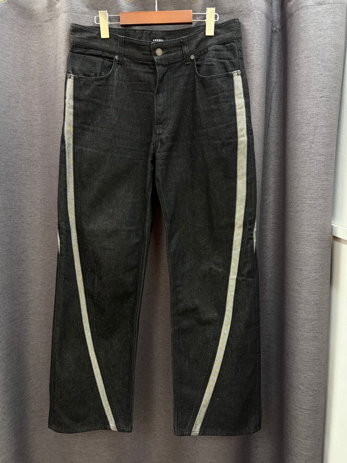 ADDOFF 웨이브 라인 와이드 데님 팬츠 흑청 상품이미지1