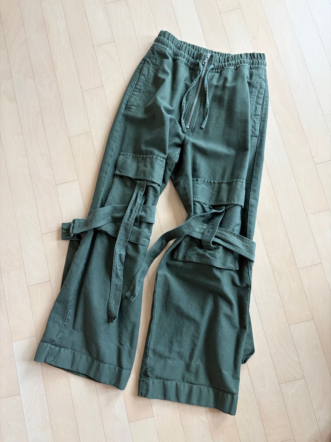 드리스반노튼 루즈스트랩 카고 M 23AW 상품이미지1