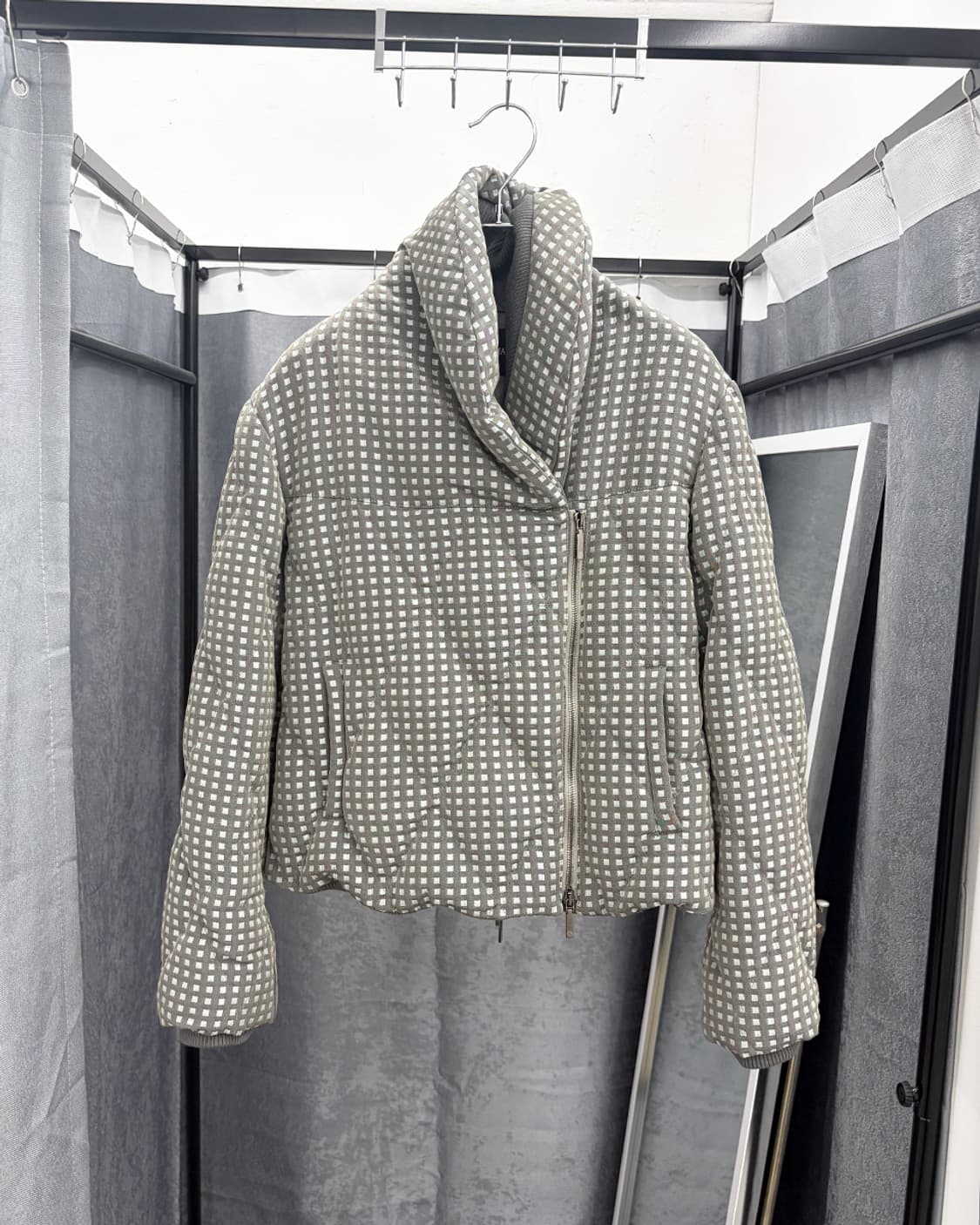 조르지오 아르마니 스퀘어 도트 패 상품이미지1