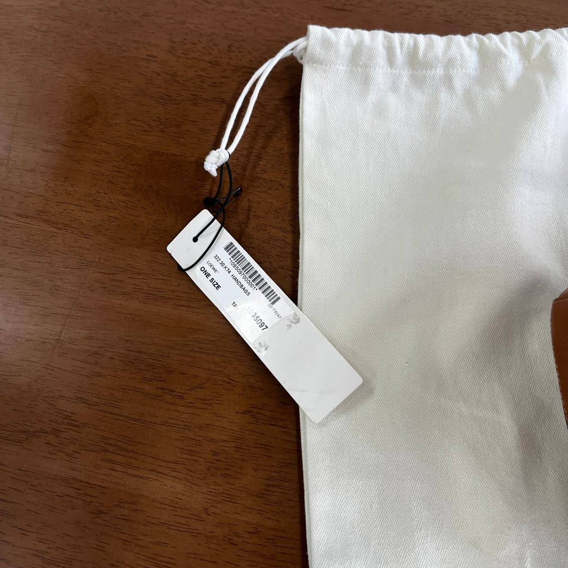 로에베 퍼즐백 라지 탄 (더스트 구성) 상품이미지4