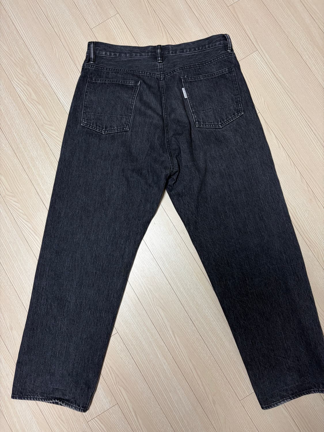 ends and means 블랙 워시드 데님 상품이미지3