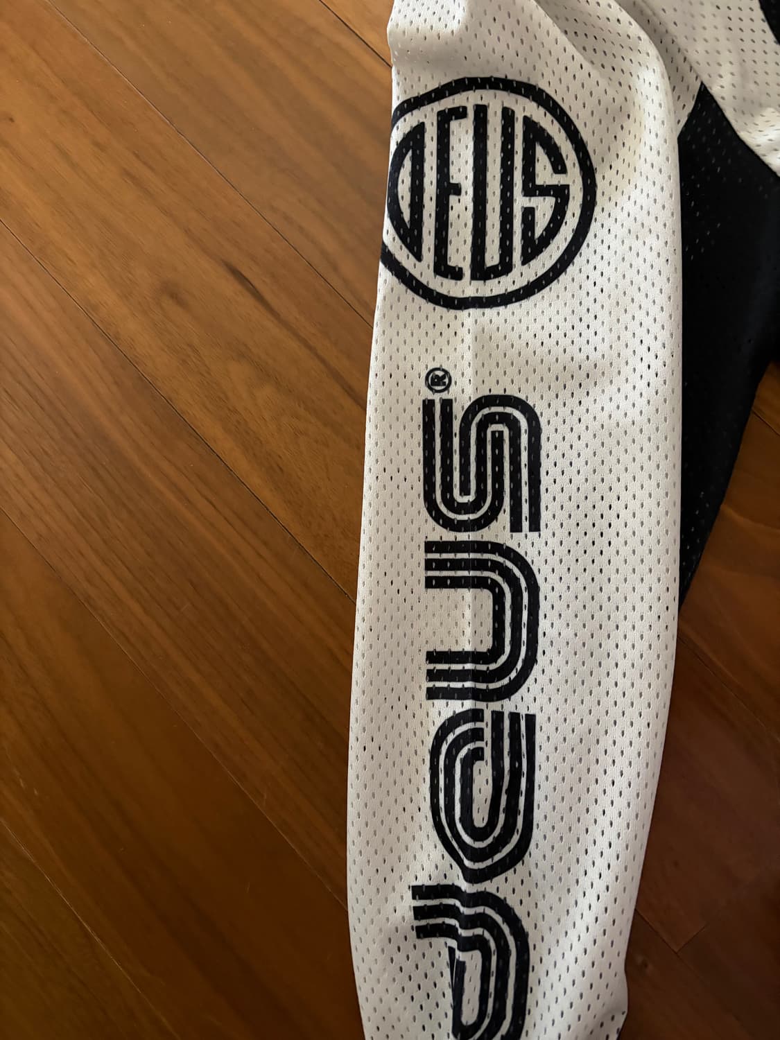 데우스 매쉬 롱슬리브 상품이미지3