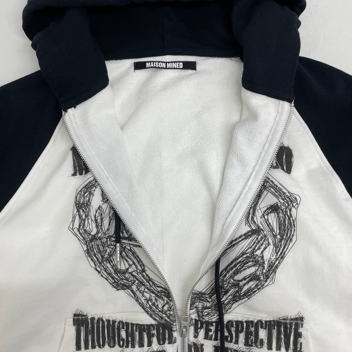 [메종미네드] DOODLE HEART REGLAN SWEAT ZIP UP 상품이미지9