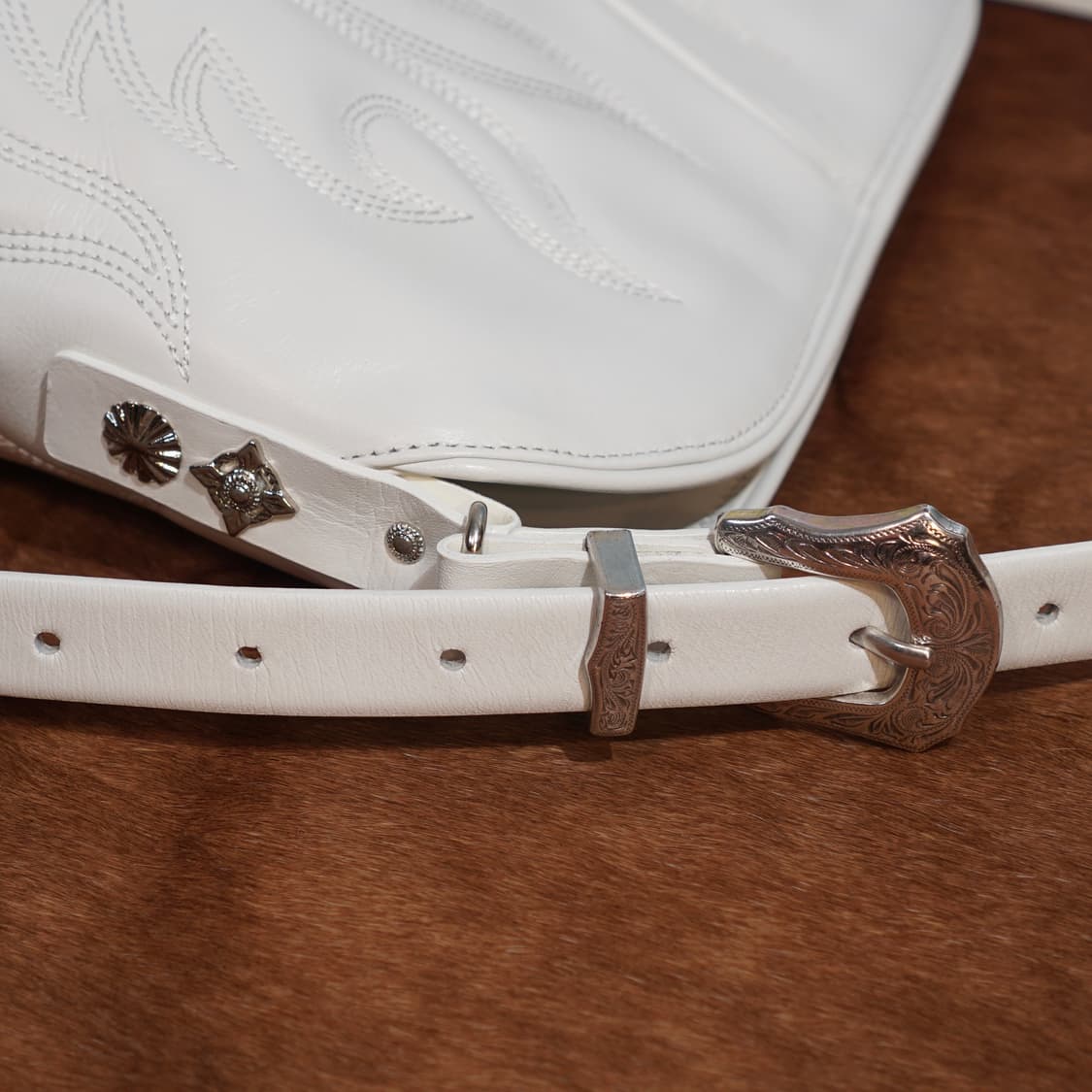 TOGA 토가 아카이브 23AW 웨스턴 레더 백 상품이미지7