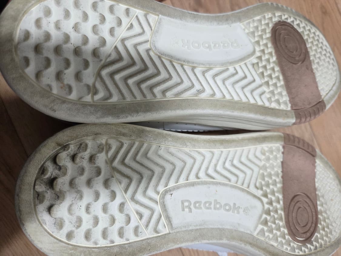 리복 코트 피크 베이지 260팝니다 상품이미지5