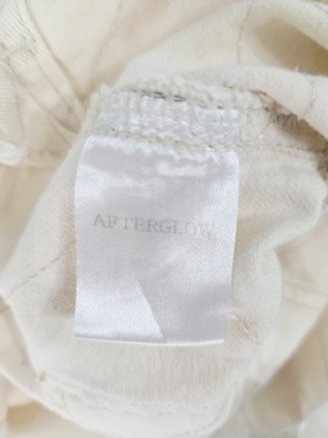 AFTERGLOW 애프터글로우 다이아 퀄팅 노카라 크롭 자켓 상품이미지8