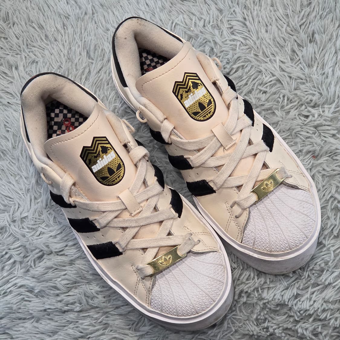 8w-30:아디다스 오리지널스 슈퍼스타 볼드 플랫폼 화이트 블랙 225m 상품이미지5