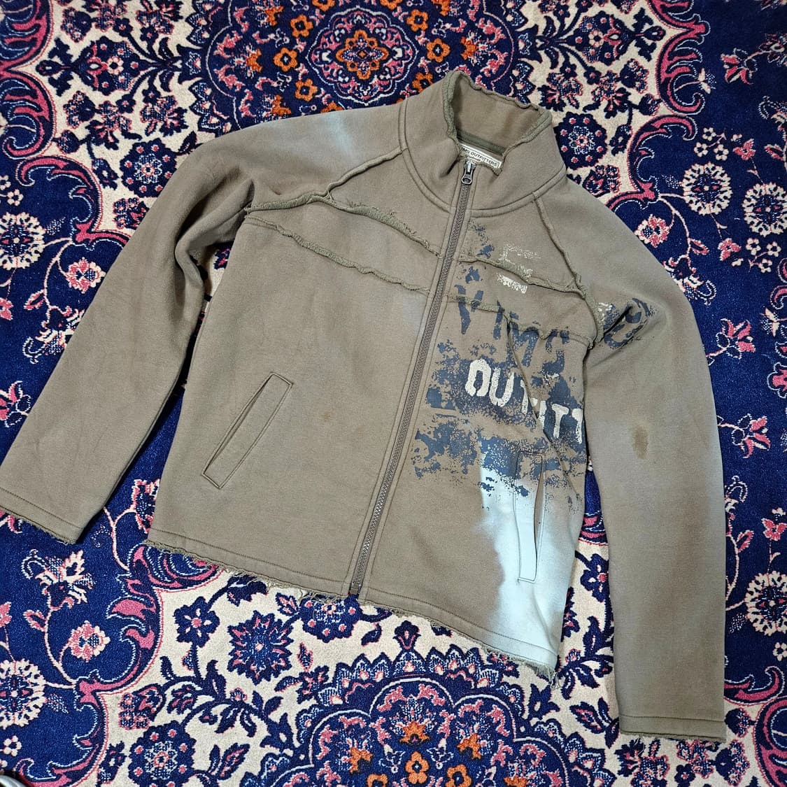 빔즈아웃피터스 y2k 빈티지 워시드 패인팅 집업 기모자켓  상품이미지1