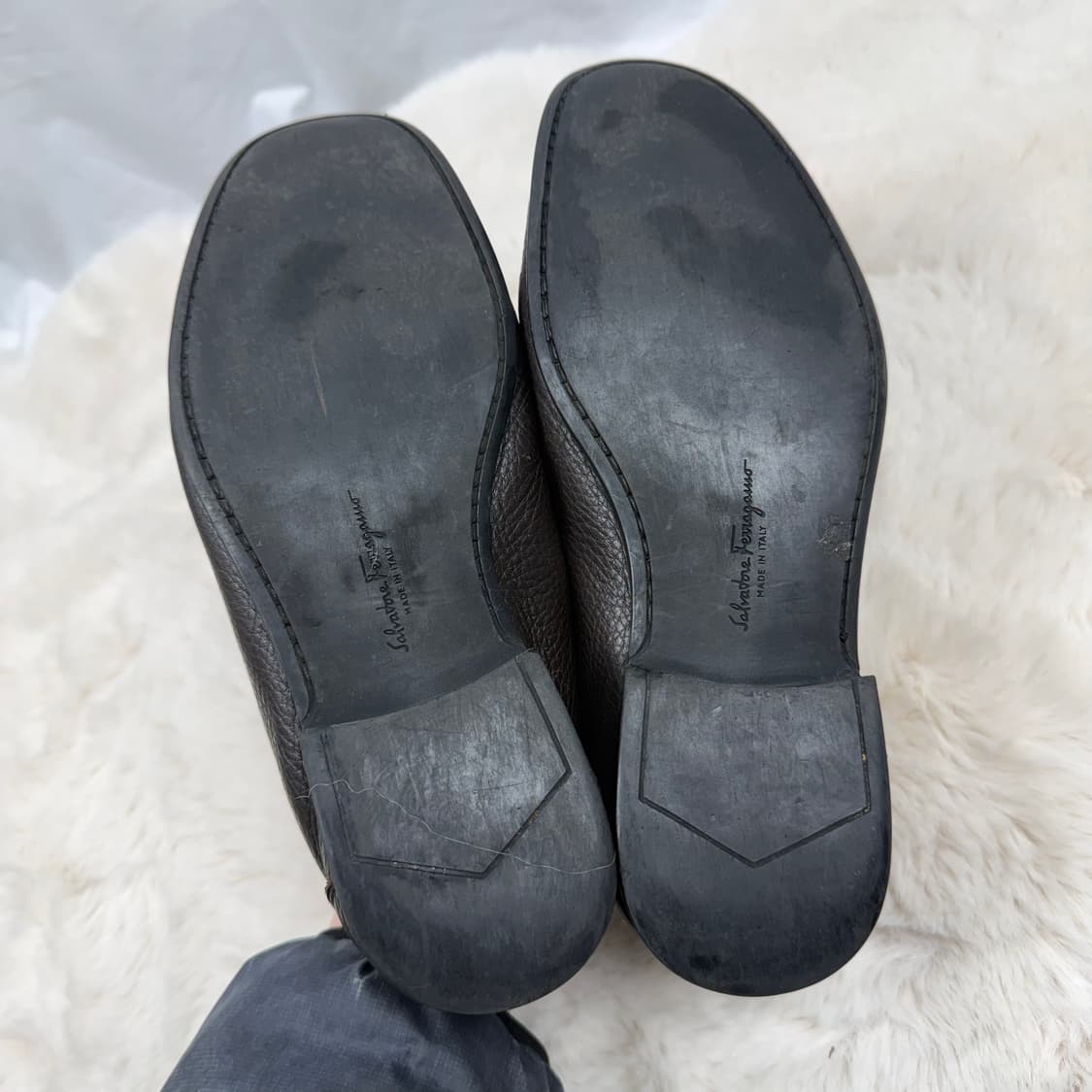 5.5) 페라가모 간치니 로퍼 다크브라운 상품이미지7