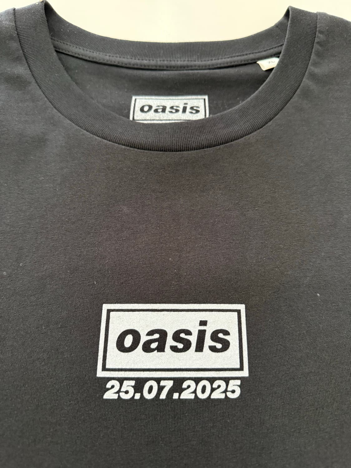미중고)오아시스 런던 첫공 기념 티셔츠 XL 상품이미지2