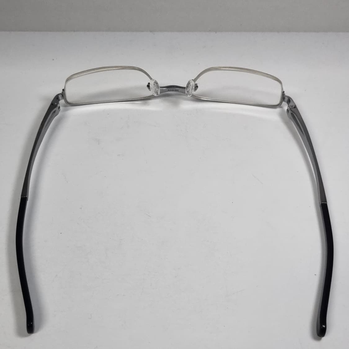 오클리 반무테 안경 캘리퍼 브러쉬드 크롬 상품이미지9