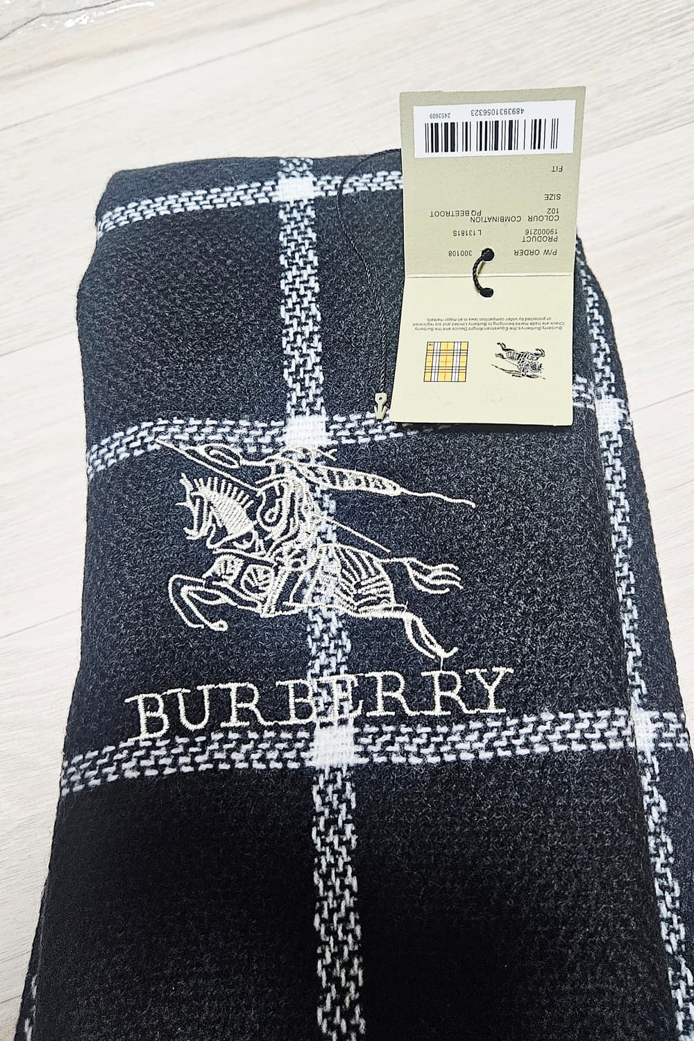 버버리  머플러  정품  상품이미지4