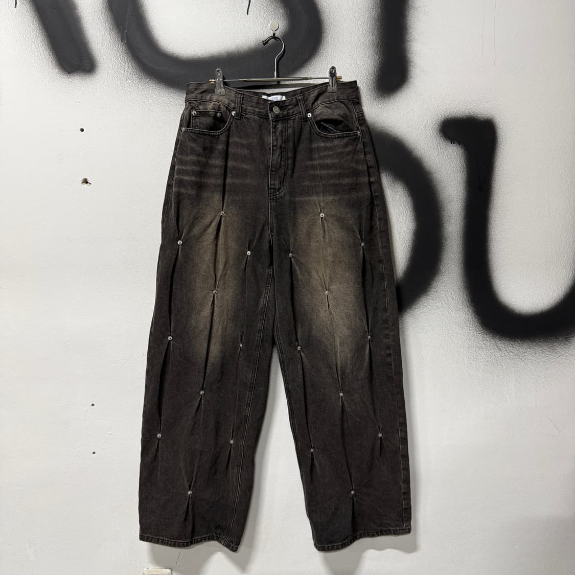 VTG 빈티지 샌드워싱 스톤 디테일 벌룬핏 와이드 데님 팬츠 상품이미지1