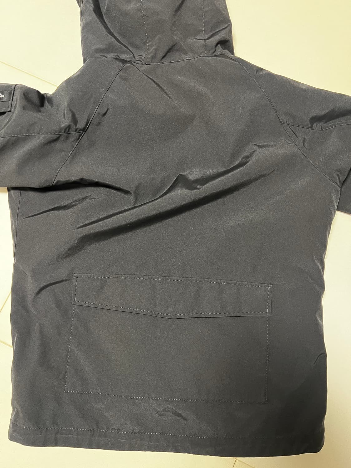 유니클로 jw앤더슨 마운틴자켓 상품이미지2