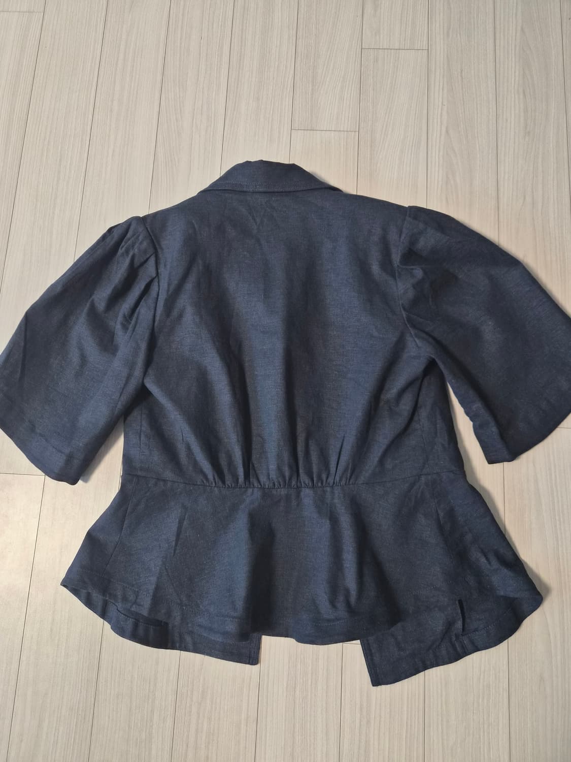 [지컷/g-cut] 린넨 혼방 퍼프 슬리브 페플럼 자켓 (55) 상품이미지4