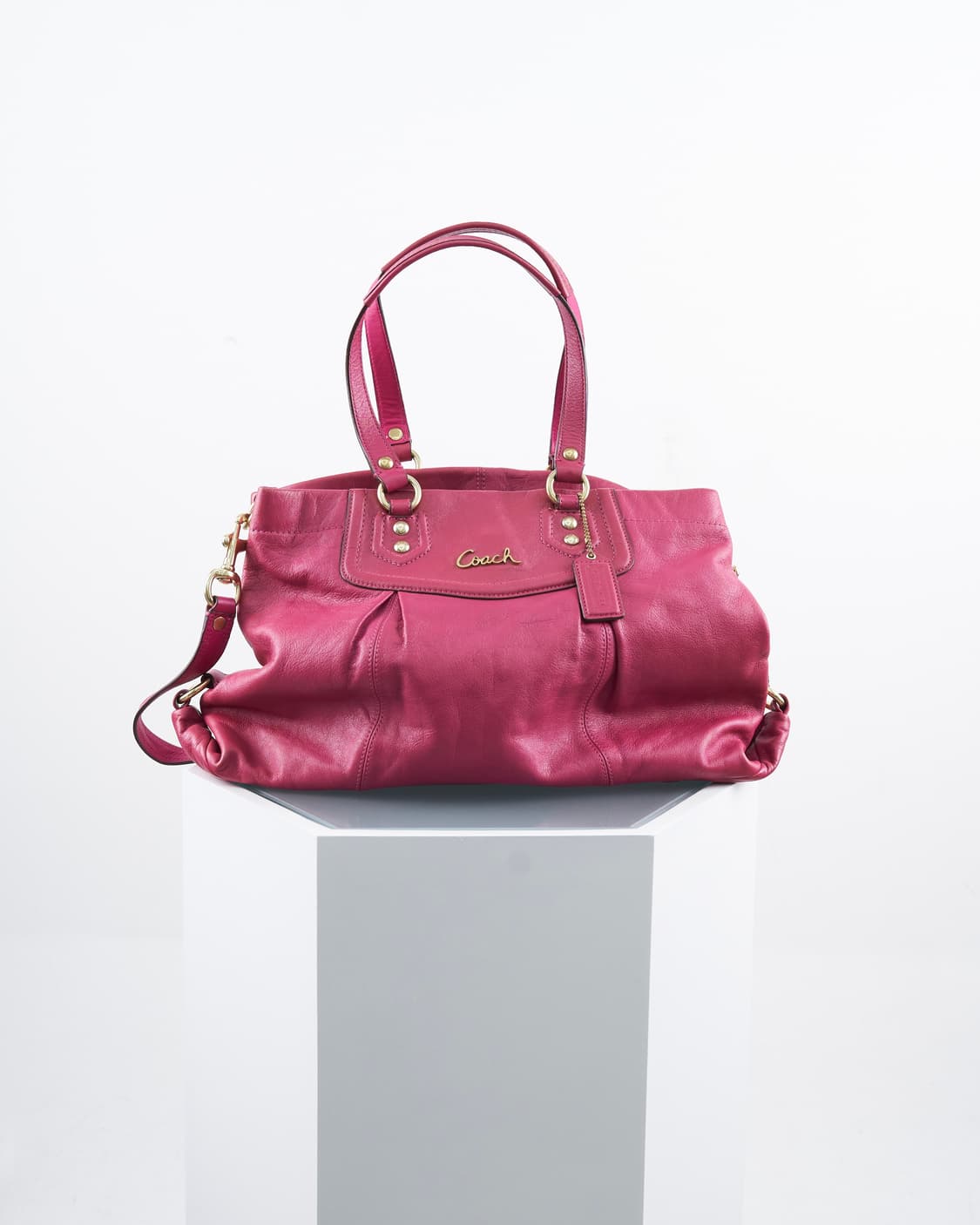 Coach 애쉴리 레더 핫핑크 숄더백 상품이미지2