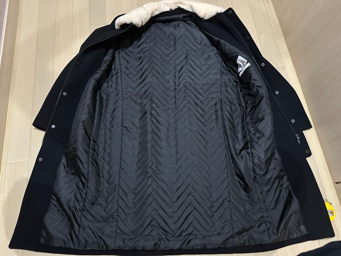 (새상품) 지오지아 세미오버 발마칸코트 95 블랙 상품이미지7