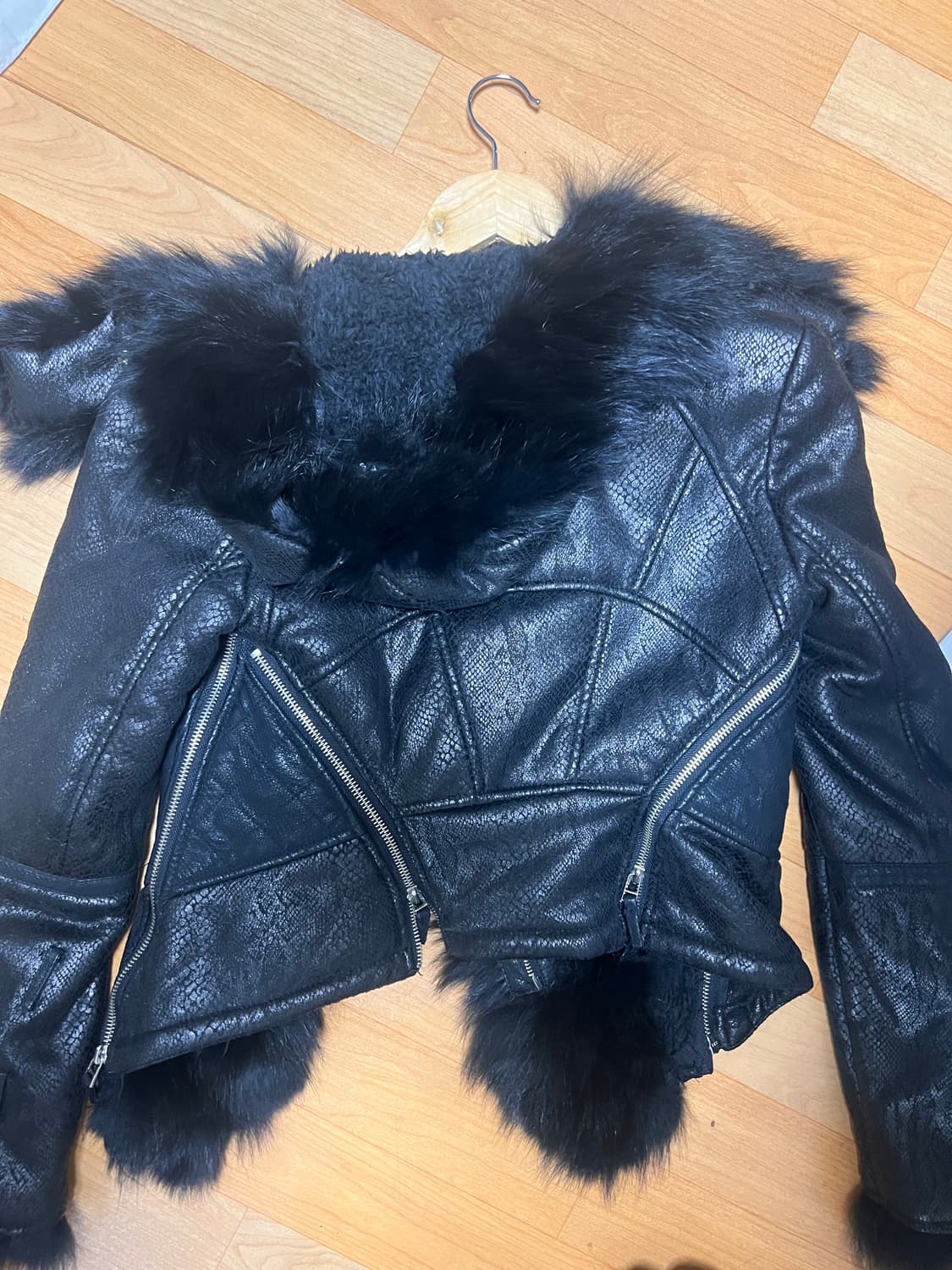 Shalang 샤랑 파에톤 무스탕 자켓 상품이미지3