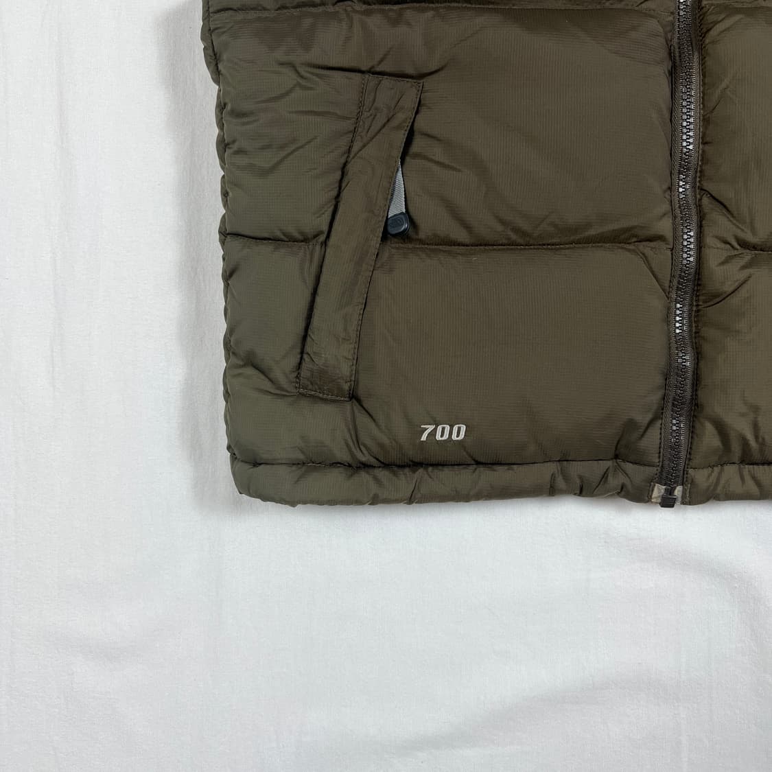 2006년도 노스페이스 센터 로고 눕시700 구스다운 패딩조끼 상품이미지4
