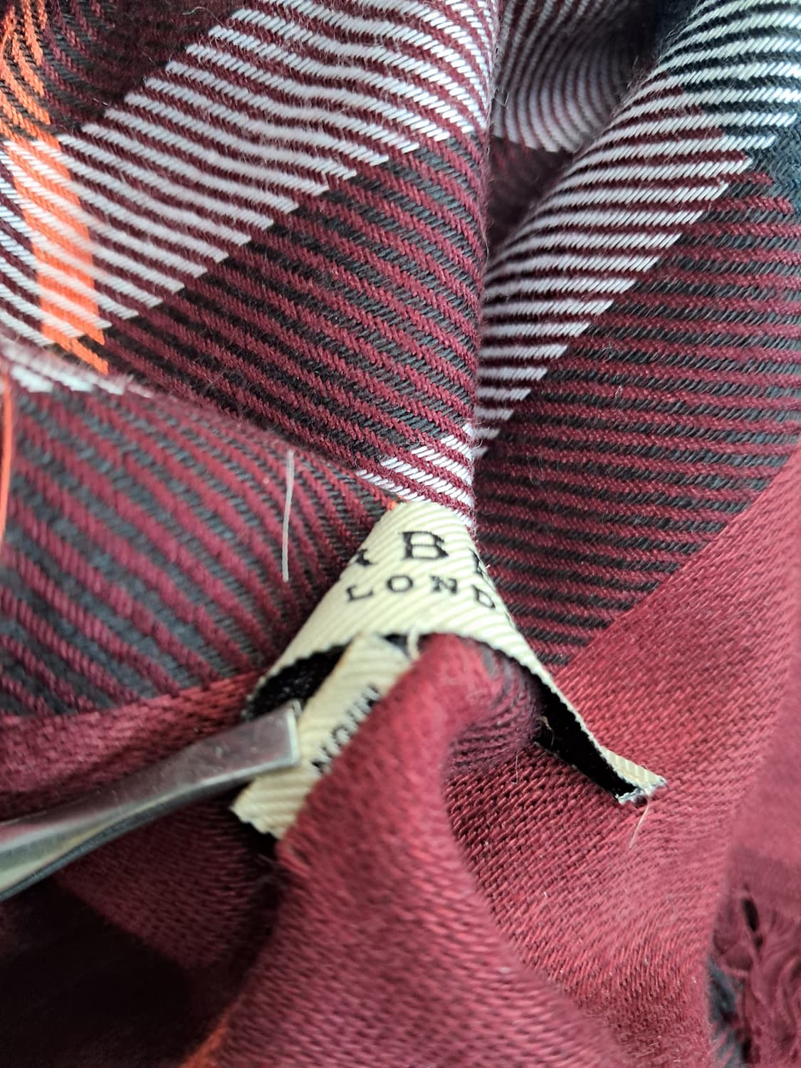 버버리 울실크 머플러 상품이미지3