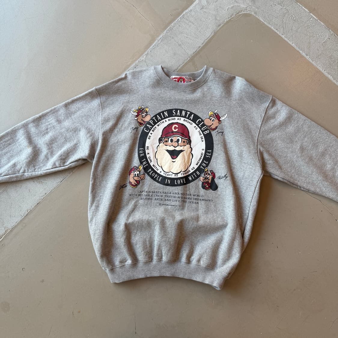 캡틴 산타 스웻셔츠 상품이미지1