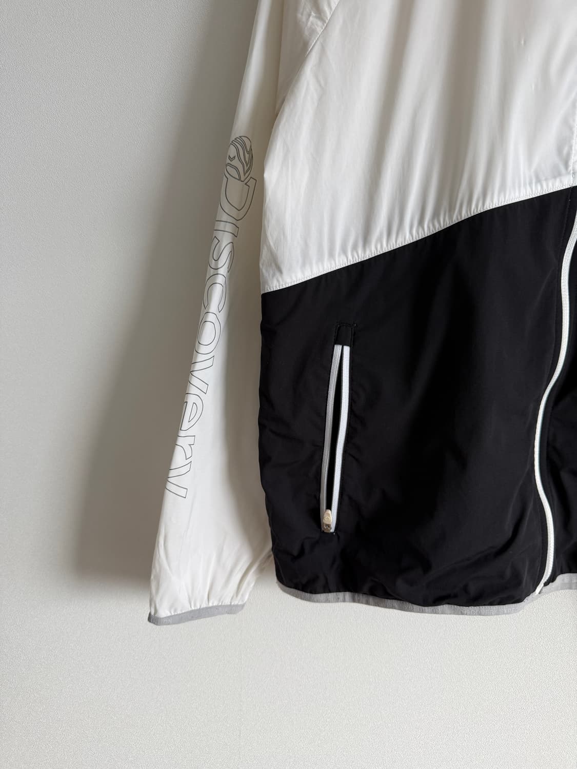 디스커버리(Discovery) 경량 바람막이 윈드브레이커 상품이미지4