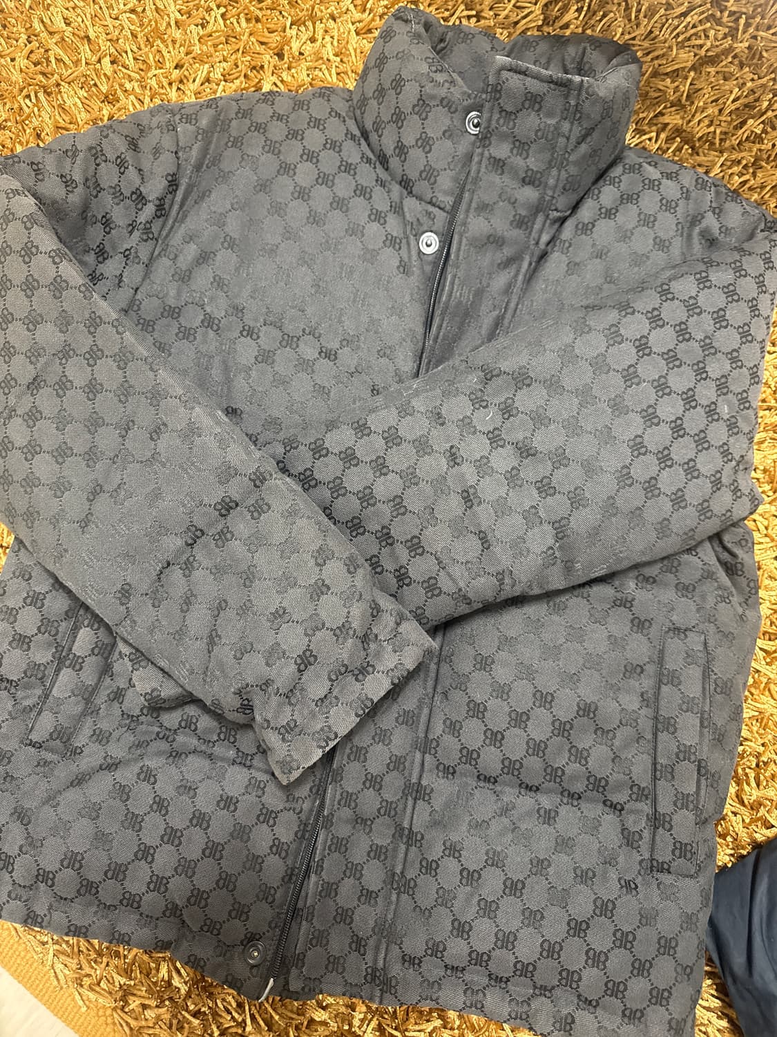 BALENCIAGA 발렌시아가 패딩 상품이미지1