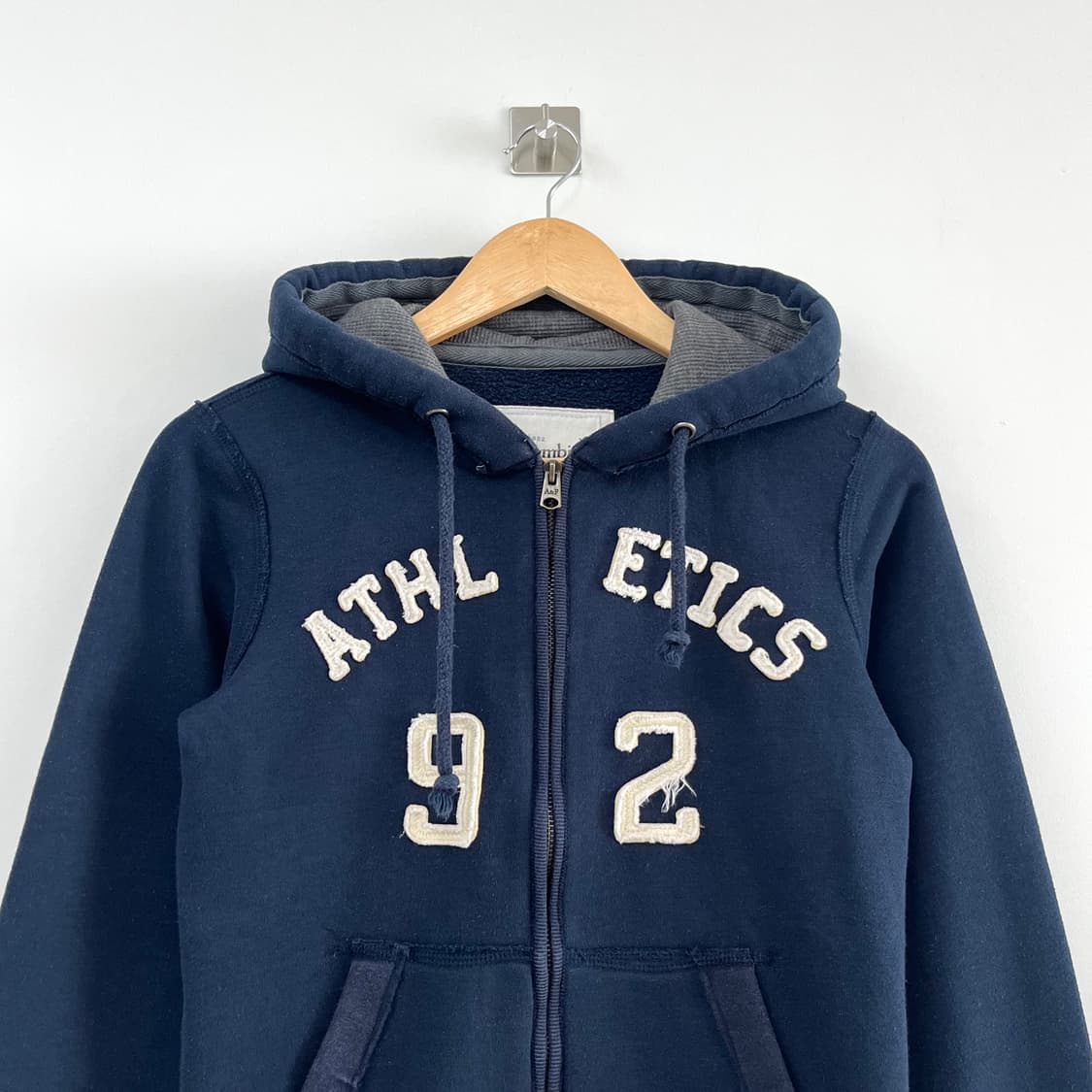 아베크롬비 딱붙핏 자수로고 네이비 후드집업 상품이미지4