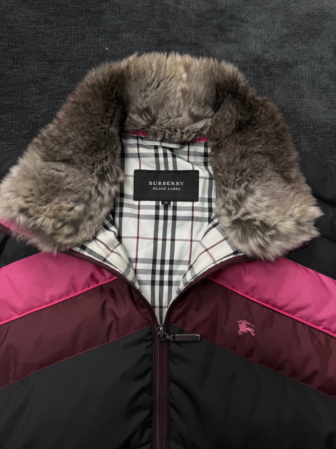 burberry 블랙 라벨 푸퍼 상품이미지3