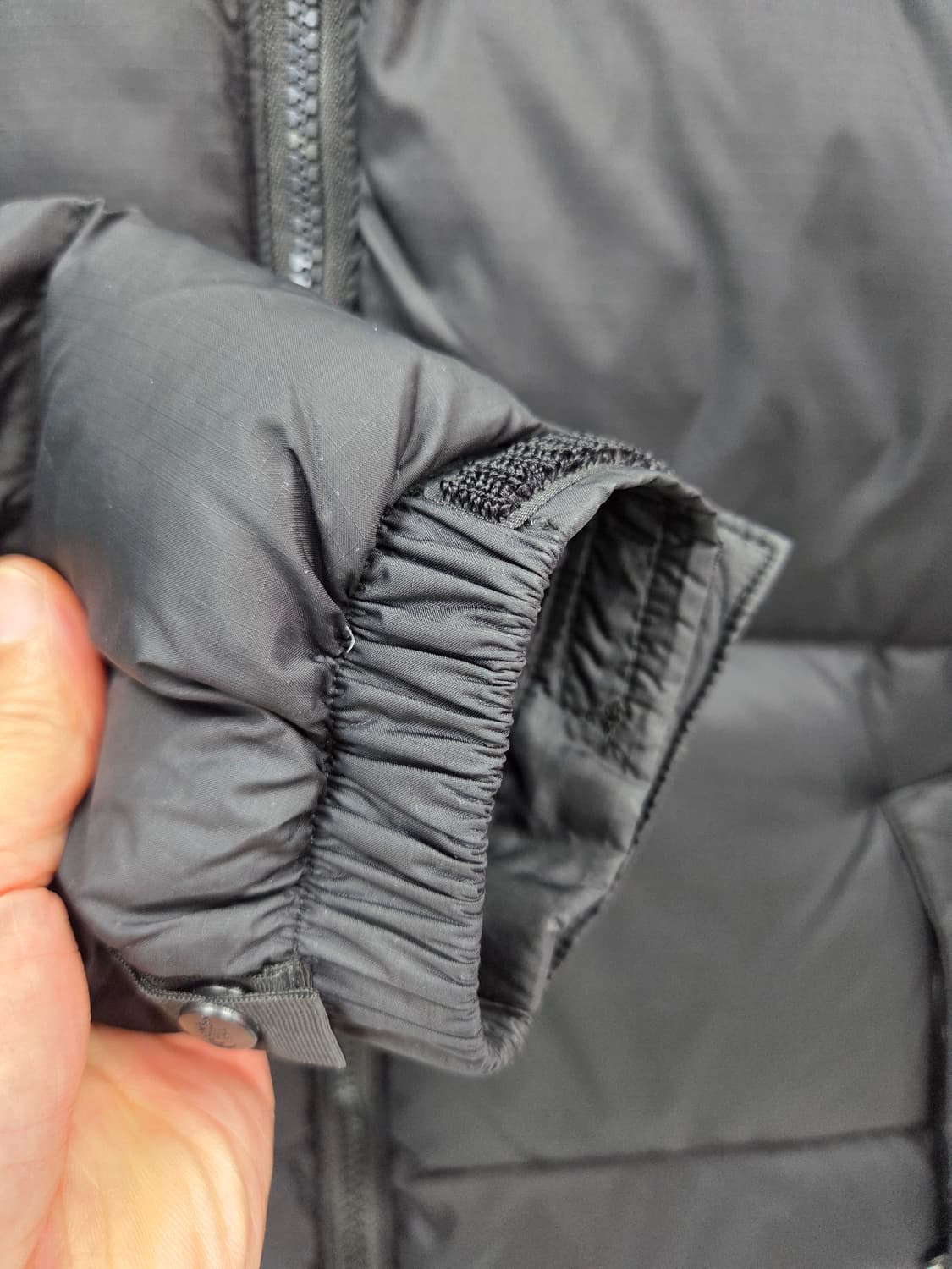 XS 노스페이스1996 레트로 눕시 700블랙 패딩 NF0A4NCH 상품이미지5