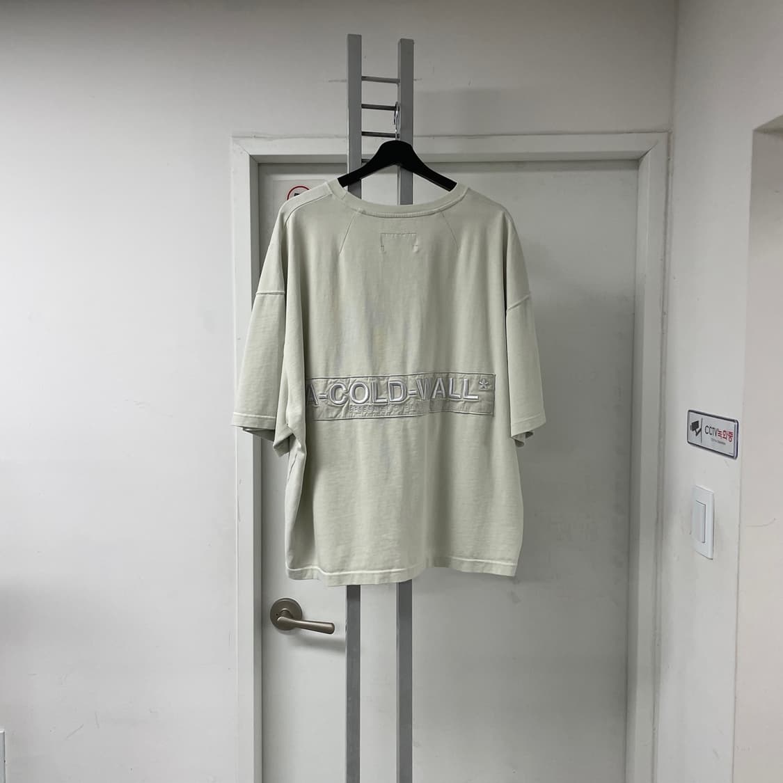 어콜드월 반팔 티셔츠 XL 상품이미지7