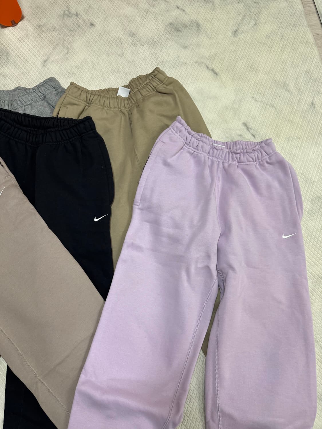 나이키 NRG 솔로스우시 트레이닝 팬츠 5벌 팝니다 상품이미지3