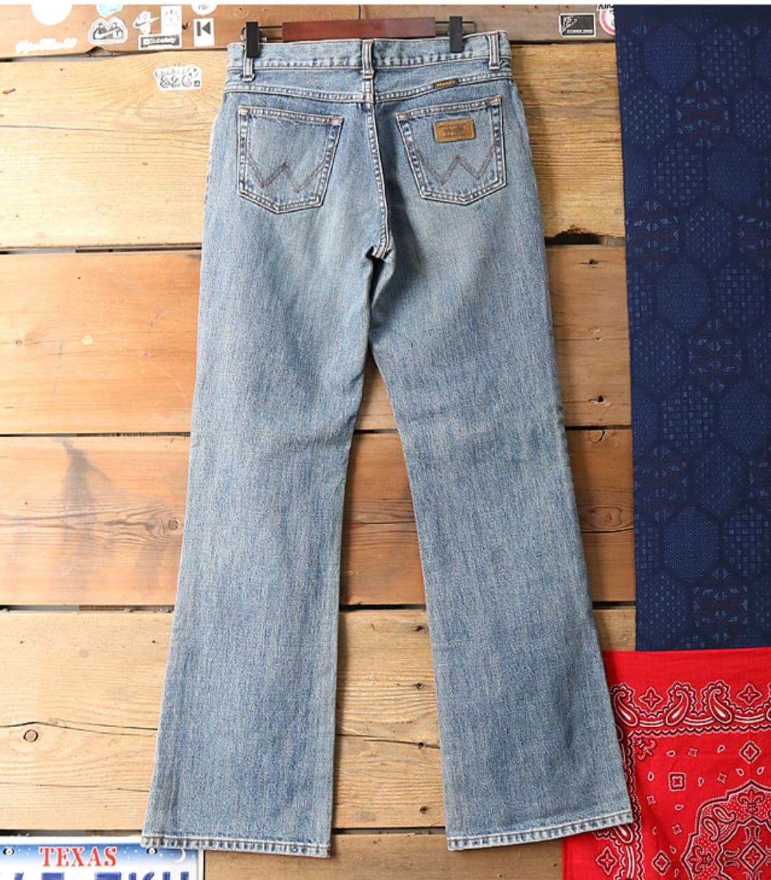 일본판 90S 랭글러 빈티지 부츠컷 데님

90년대 일본판 랭글러 부츠컷 상품이미지3