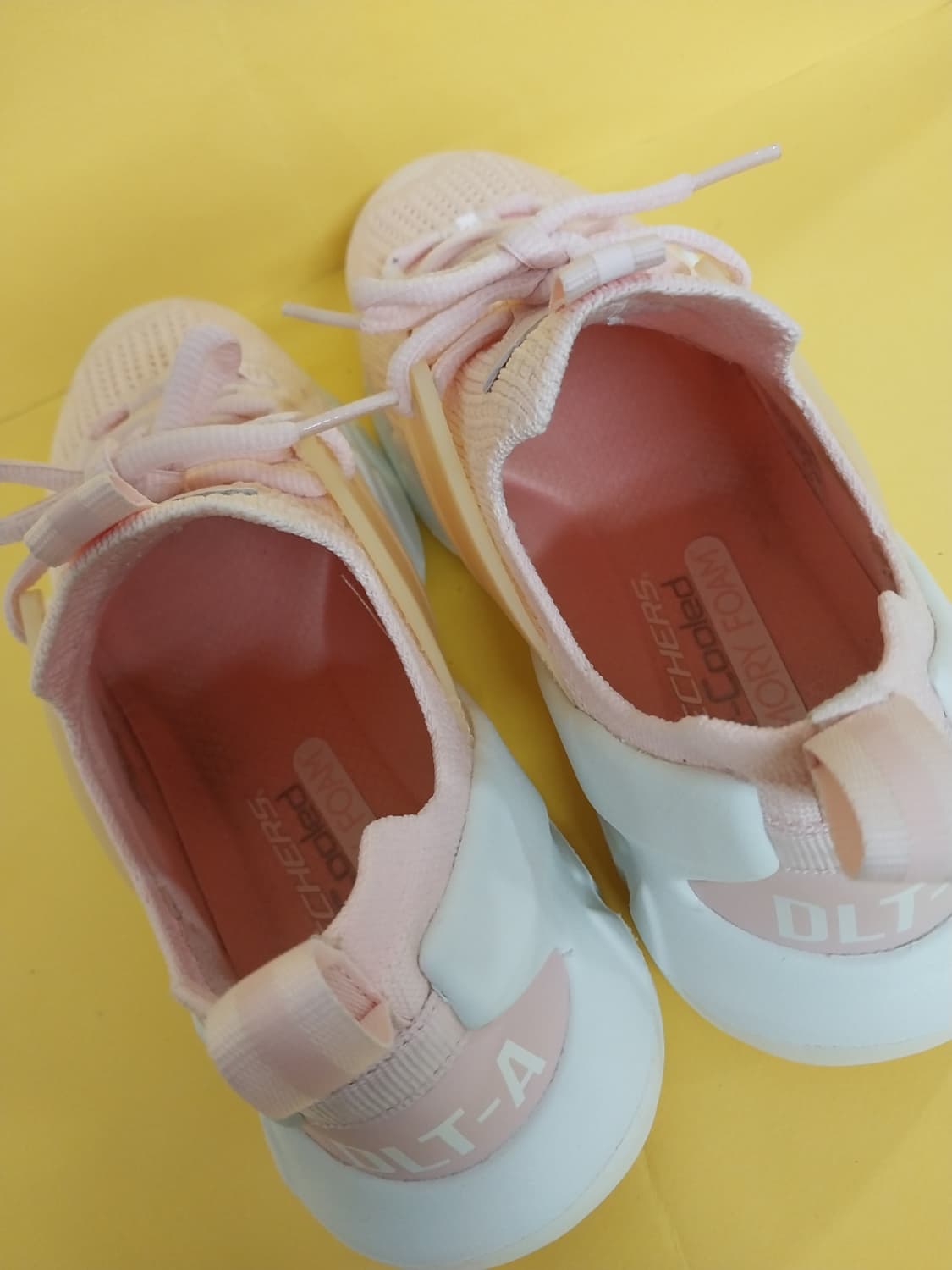 여성 스케쳐스 DLT-A 라이트핑크화이트 운동화 (240) 상품이미지6