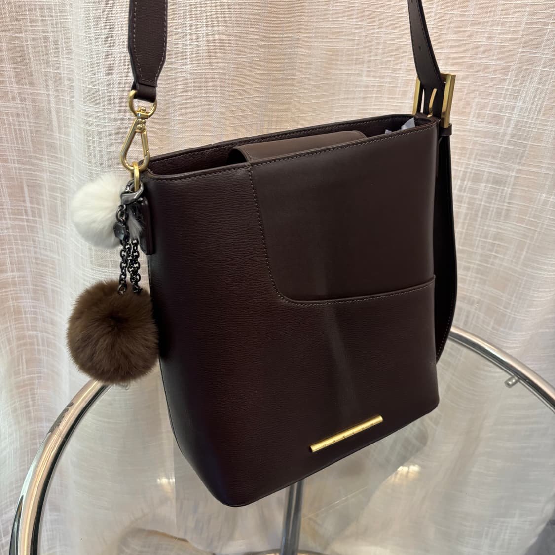 정품 칼린 가죽 숄더백     상품이미지4
