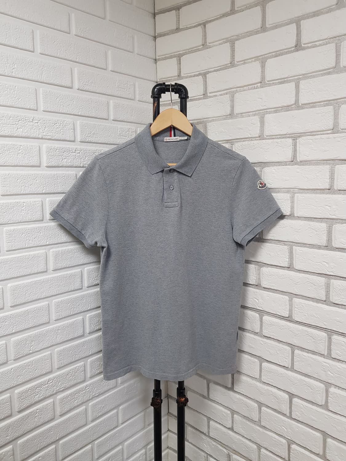 [m/남95/정품] 몽클레어 폴로티 그레이 상품이미지2