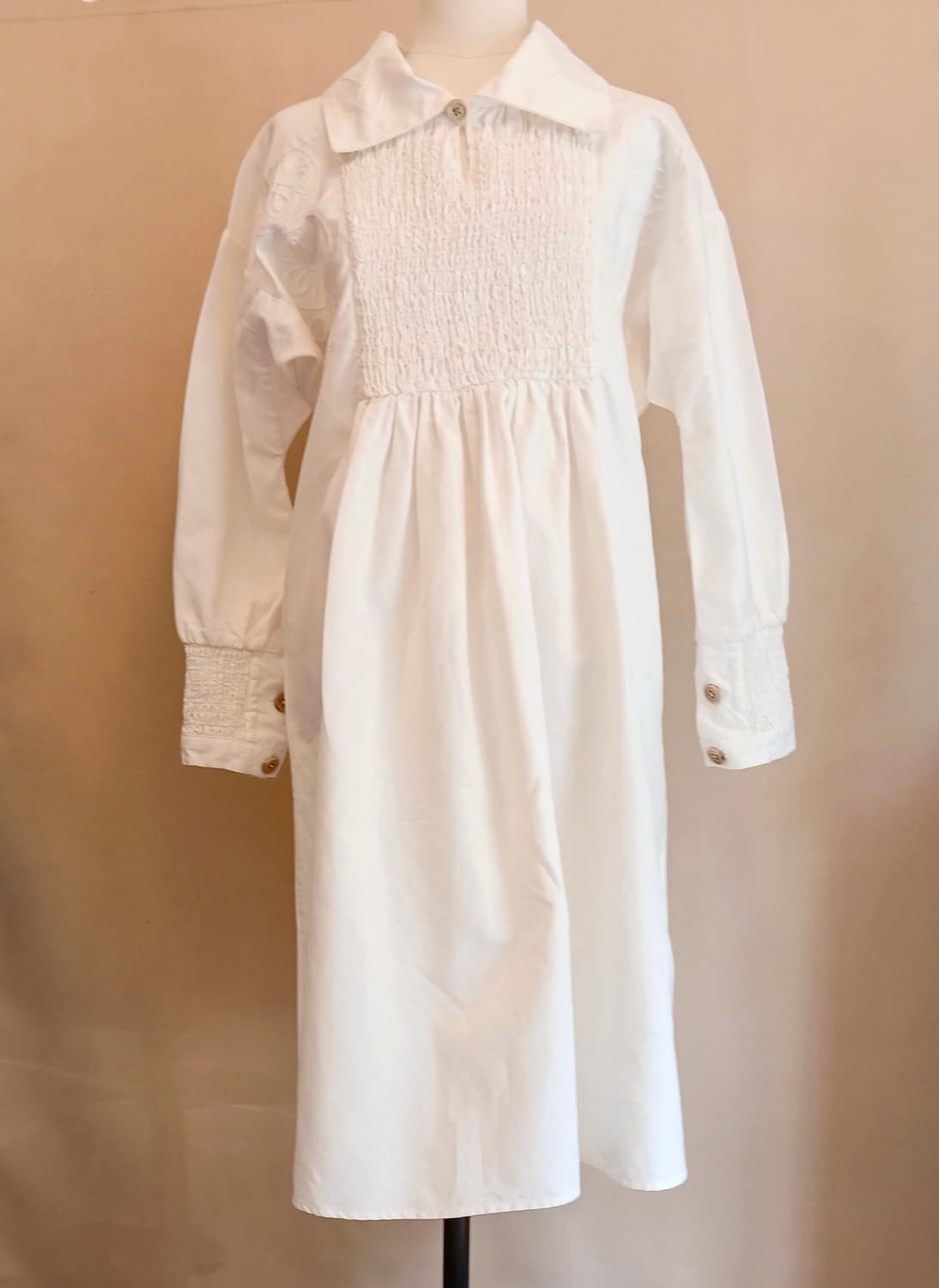 유니크 디테일! BEAMS BOY 화이트 스모킹 자수 원피스 상품이미지1