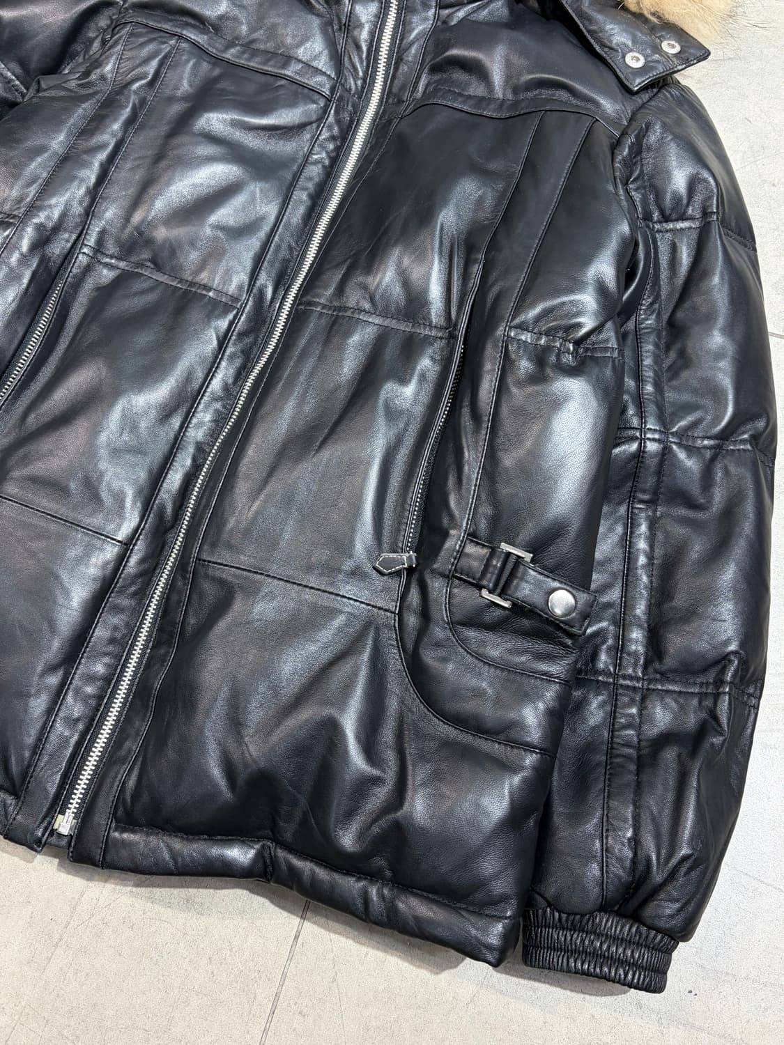 Male & co 양가죽 레더 패딩 자켓 상품이미지4