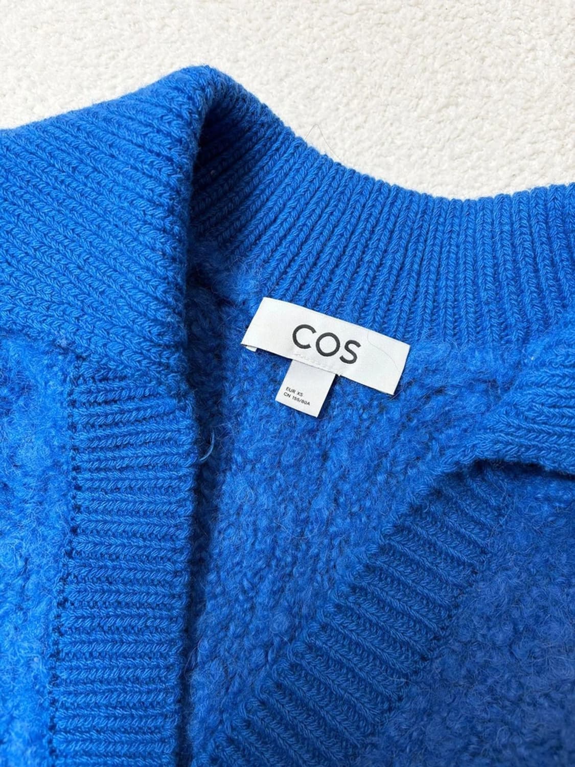 코스 COS 알파카 부클레 크롭 카라 니트 PN6566 상품이미지4