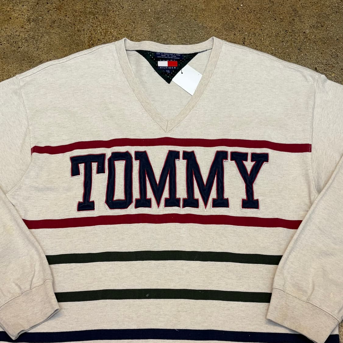 90s 미국 빈티지 타미힐피거 올드스쿨 빅로고 브이넥 롱슬리브 상품이미지3