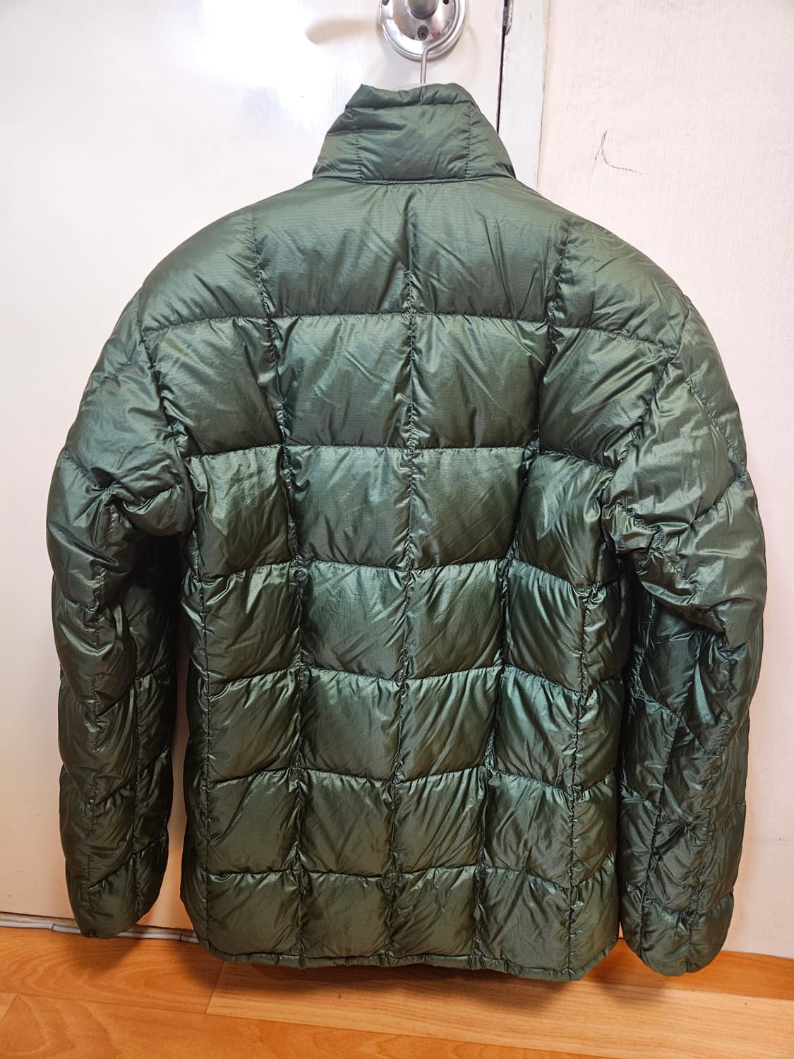 M) 몽벨 슈페리어 다운 자켓 다크 그린 상품이미지3