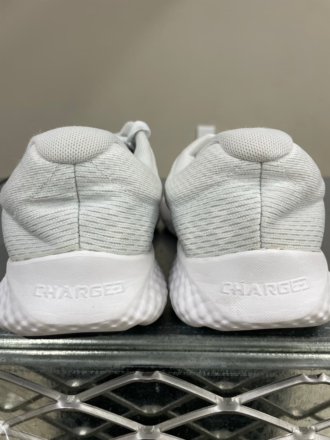 언더아머 차치드 로그 4 화이트 블랙 265 (gr-4611) 상품이미지10