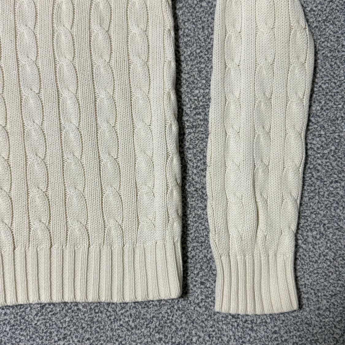 폴로 랄프로렌 꽈배기 브이넥 니트 여성용 상품이미지5