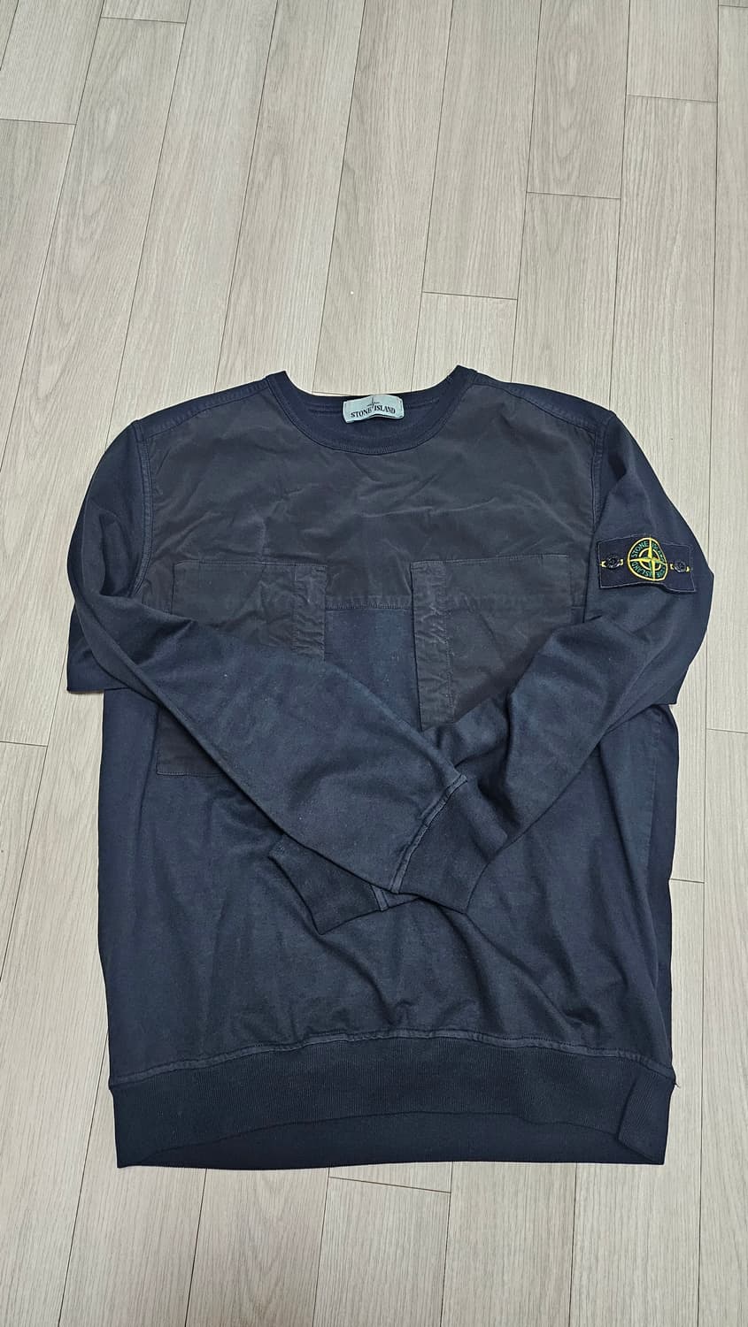 (23fw) 스톤아일랜드 투포켓 맨투맨 블랙 M 상품이미지1