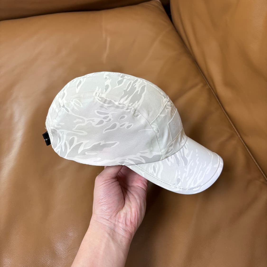 슈프림 캠프캡 모자 리플렉티브 타이거 카모 화이트 상품이미지3