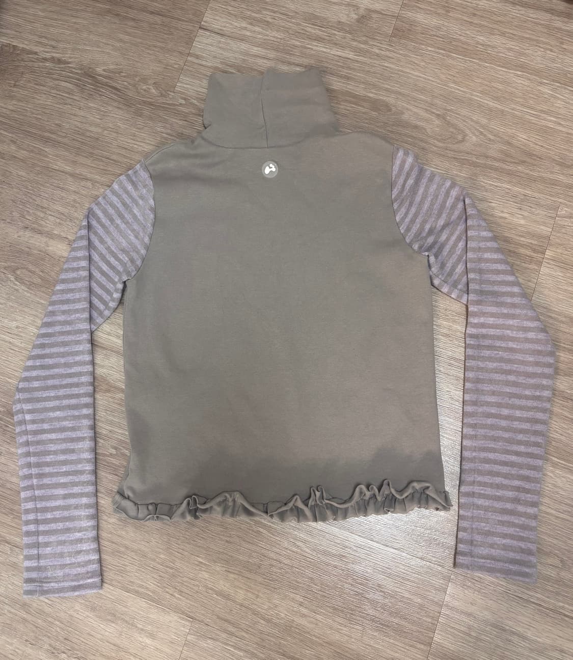 허그유어스킨 Drawing frill pola top 상품이미지2