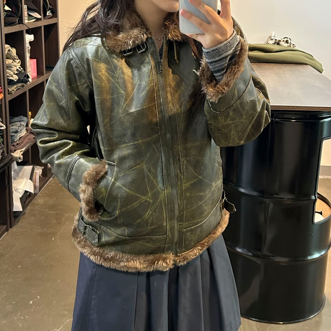 빈티지 카키 크랙패턴 무스탕 자켓 상품이미지1